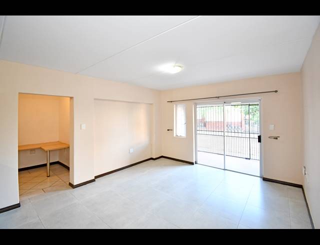 2 BEDROOM APARTMENT FOR SALE IN BLOUBOSRAND